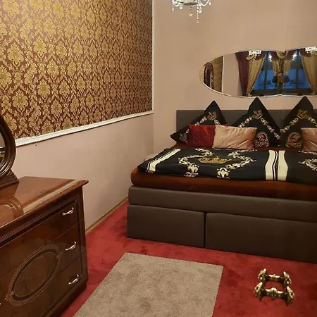 Apartman Schloss Weichs By Interhome